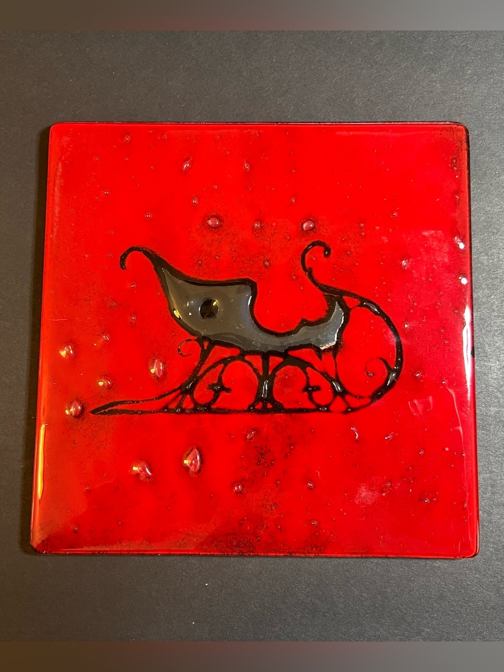Signed Rosemarie Mazzei Red Enamel Fused Art Glass Christmas Sleigh Trivet Decor